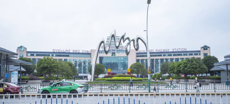 桂林春晓影视主题酒店(桂林火车北站恒大广场店)图片