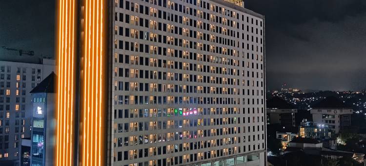 新邦利马路易斯基恩内酒店(Louis Kienne Hotel Simpang Lima)图片