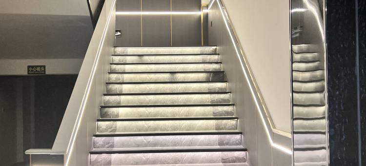玛沁时空电竞酒店图片