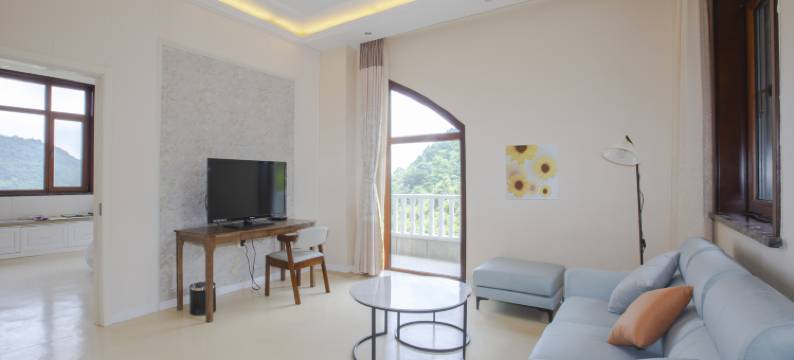 青岛宾临颐舍酒店(石老人海水浴场国际会展中心店)图片