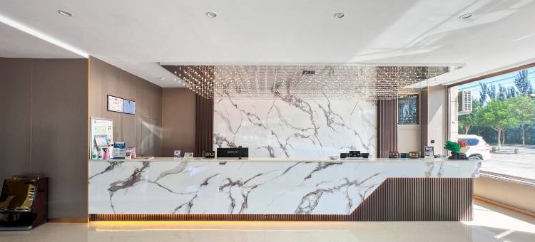 额济纳旗金玉蓝大酒店图片