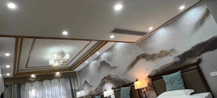 岫云阁(武当山景区琼台店)图片