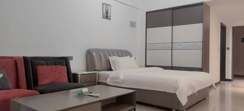 轻选民宿(长沙树木岭地铁站店)图片