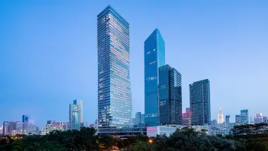 深圳南山深鐵皇冠假日酒店