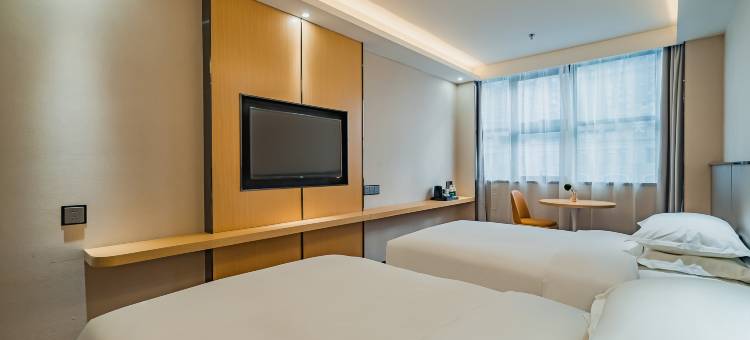 柏曼酒店(佛山金沙洲金铂天地店)图片