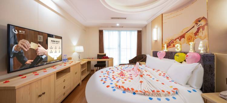 维也纳国际酒店(火车南站玉林生活广场店)图片