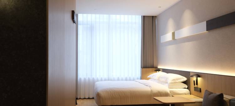 SFEEL设计师酒店(乐山大佛上中顺店)图片