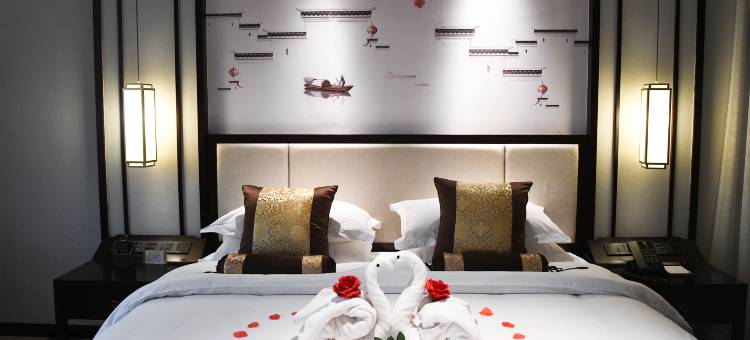 赣州五龙客家风情园龙安围酒店图片