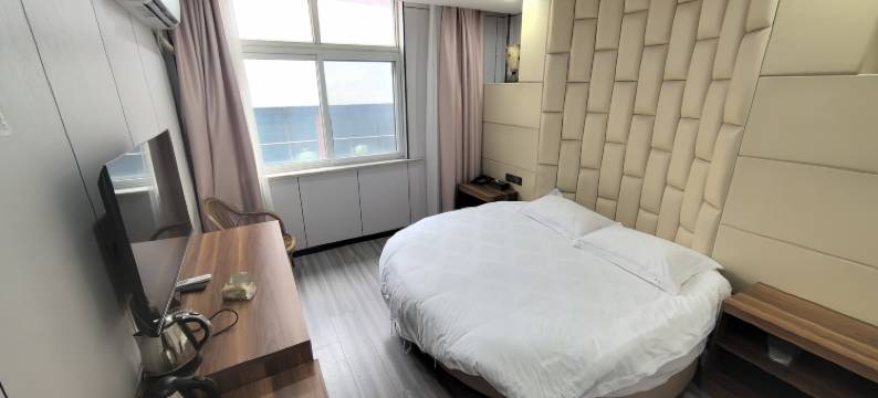 上海馨达宾馆(沈杜公路地铁站店)图片