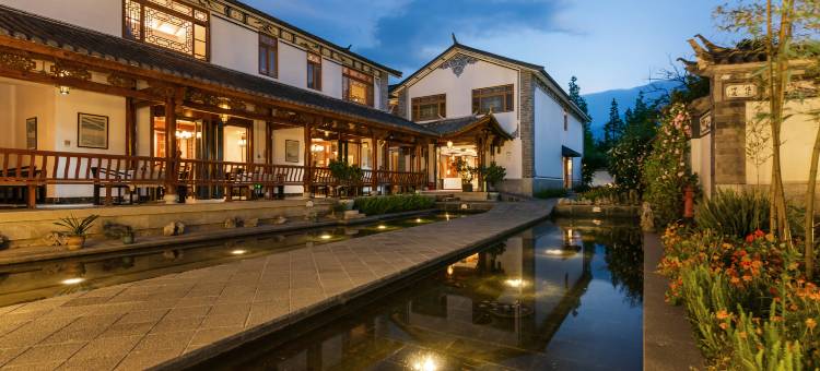 朵朵金花·喜遇花园度假酒店(大理喜洲古镇店)图片