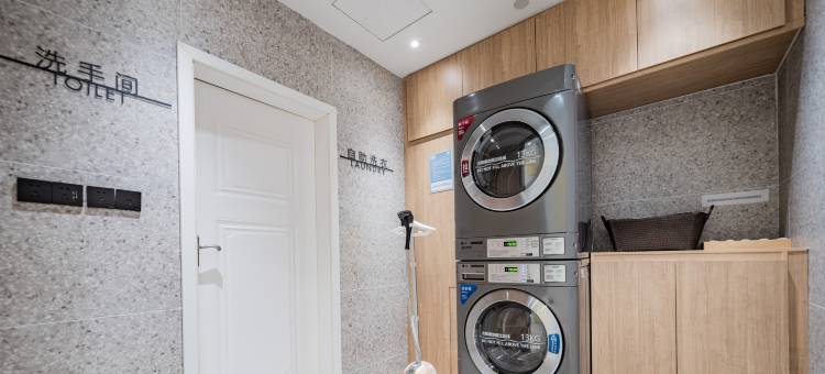 艾思酒店(成都金堂淮口中学店)图片