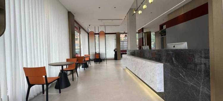 左岸·云歌酒店(义乌吾悦广场店)图片