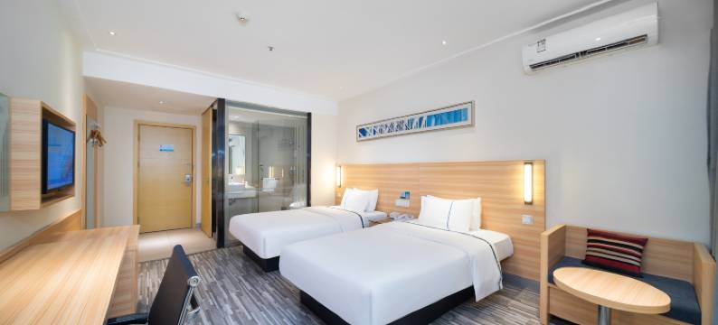 城市便捷酒店(武汉武商梦时代宝通寺地铁站店)图片