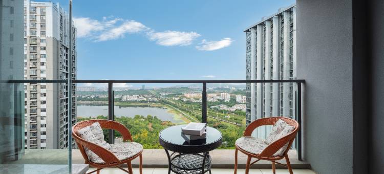 蒂莲雅精品酒店(昆明安宁金色时代广场宁湖公园店)图片