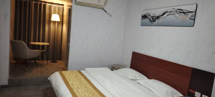 怡和宾馆(阳光夜市晋江国际机场店)图片