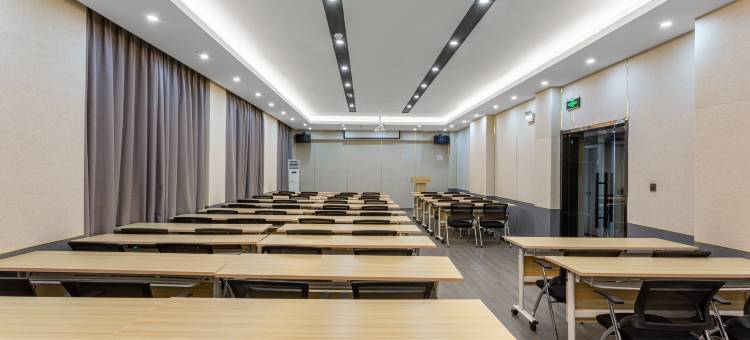 首旅如家-YUNIK电竞酒店(包头呼得木林大街师范学院店)图片