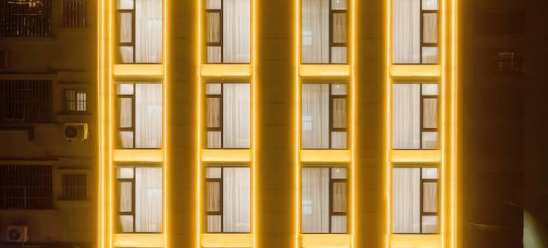 广昌临江轻奢酒店图片