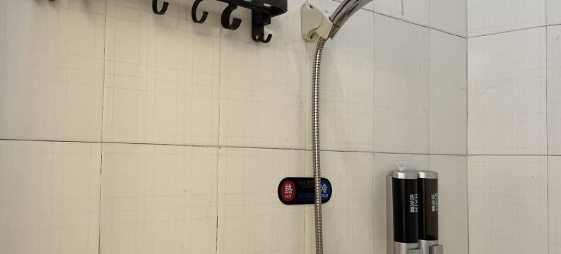 青云·江畔民宿(青云市场五星步行街店)图片