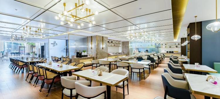 新华中州国际饭店(郑州二七广场大卫城店)图片