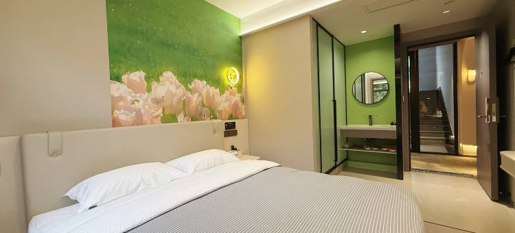 石泉轻悦逸舍酒店图片