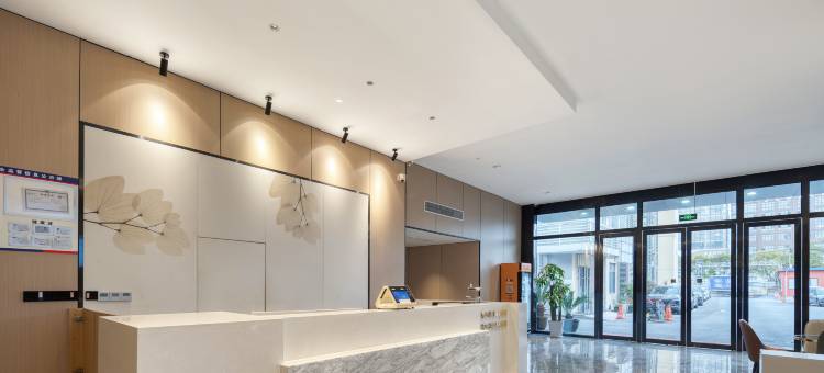 格林电竞酒店(上海江杨南路店)图片