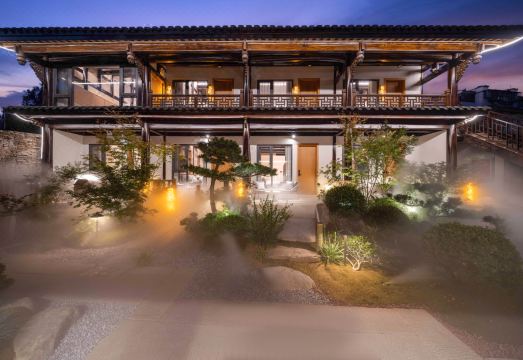 Fu Yao Gu li Hotel Overview