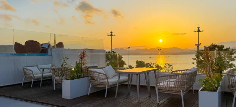 深圳乐潮本悦滨海居酒店(杨梅坑桔钓沙店)图片