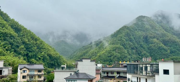 一家民宿(皖南川藏线月亮湾风景区店)图片