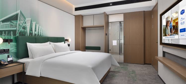 青岛金沙滩希尔顿欢朋酒店图片