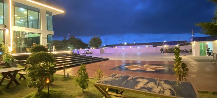 阿伦萨空豪华公寓(Arunsakhon  Luxury Condo)图片