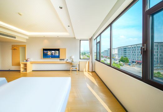 Aurielle Hotel Hotel Overview