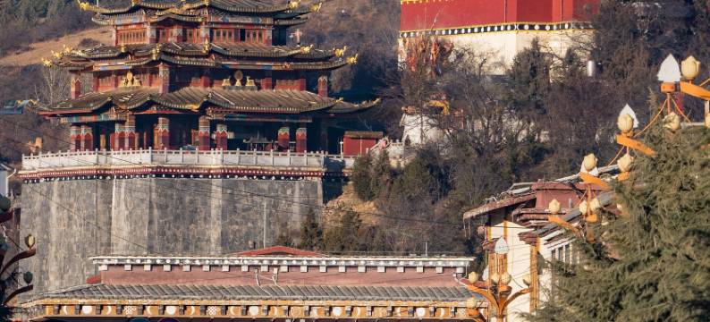 S|锦鸢私汤·富氧智慧酒店(香格里拉独克宗古城店)图片