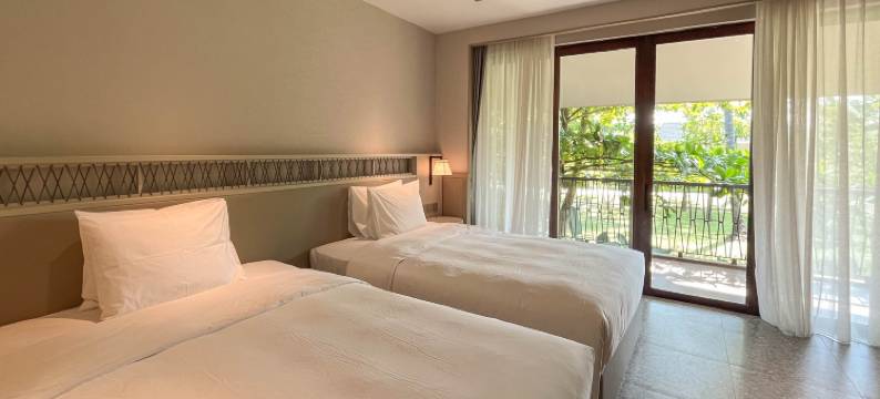 The Riahi Residences at Nirup Island图片