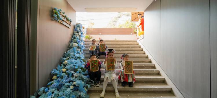 瑞迦喜酒店(贵阳花果园白宫艺术中心店)图片