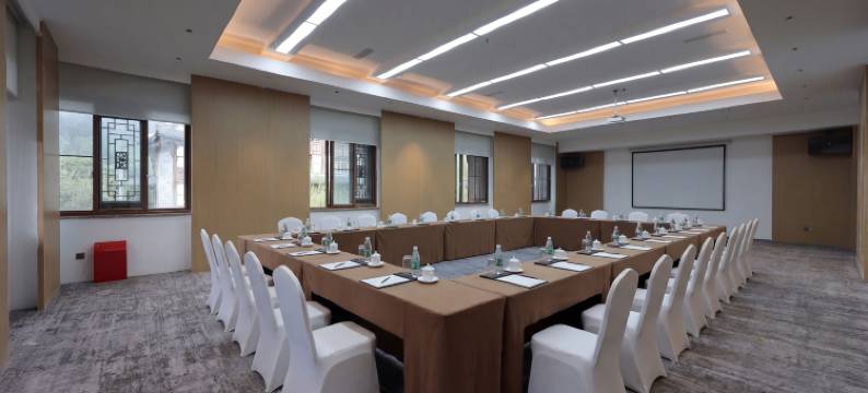 熊猫来了院子酒店(都江堰景区南桥店)图片