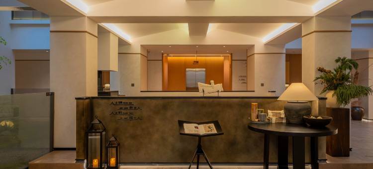 建水安业巷ANYEE酒店(建水古城建水小火车店)图片