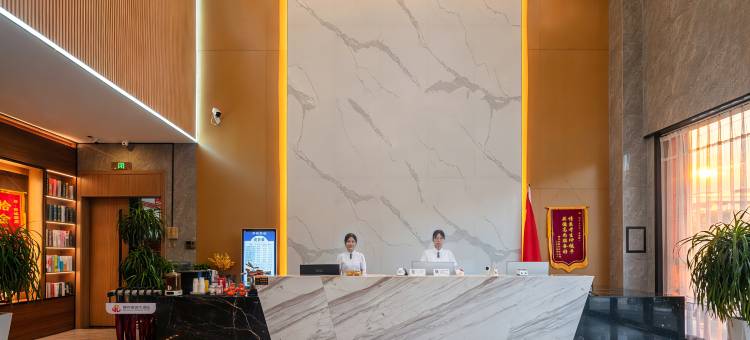 赣州俪城酒店(南康中学家具城店)图片