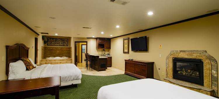 锡尔斯比OYO松林酒店及套房(OYO Pinewood Inn & Suites Silsbee)图片