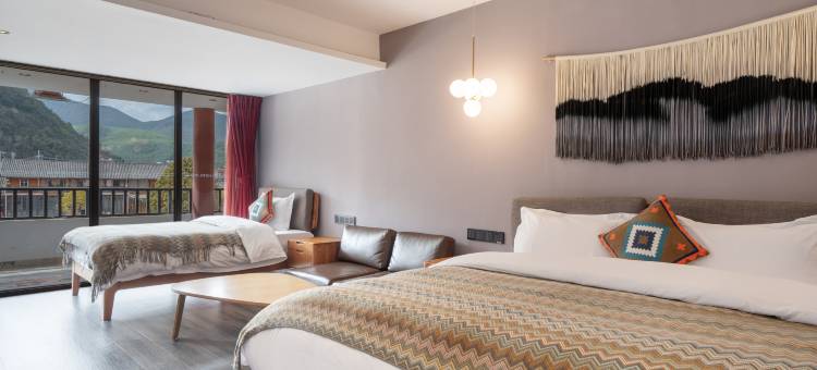 泸沽湖璞山云美女儿国度假酒店图片