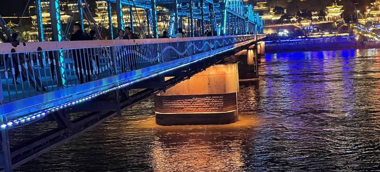 兰州亚欧国际高空亚朵S酒店图片