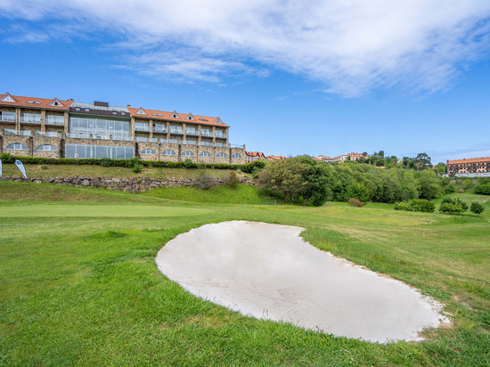 科米亚斯阿巴高尔夫酒店