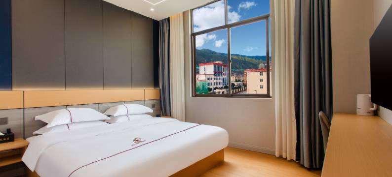 顺风酒店(巴塘318国道店)图片