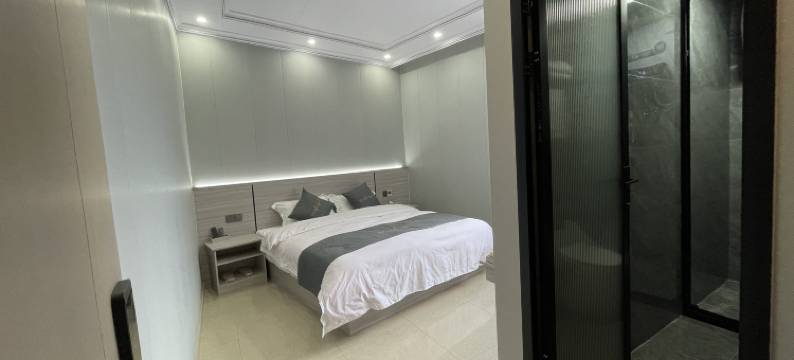 小金一鑫一艺民宿(达维会师纪念碑店)图片