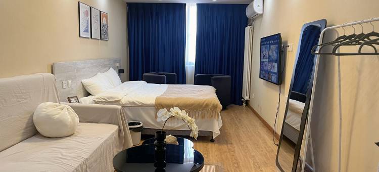 白桃自助民宿(安阳博物馆万达广场店)图片