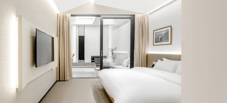 有乐在乐设计师酒店(张公桥好吃街店)图片