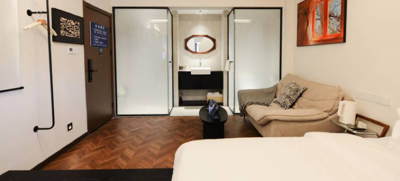 山仟·巷晚民宿(都江堰景区店)图片