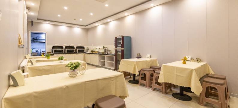 盛祥假日酒店(青岛北站振华路地铁站店)图片