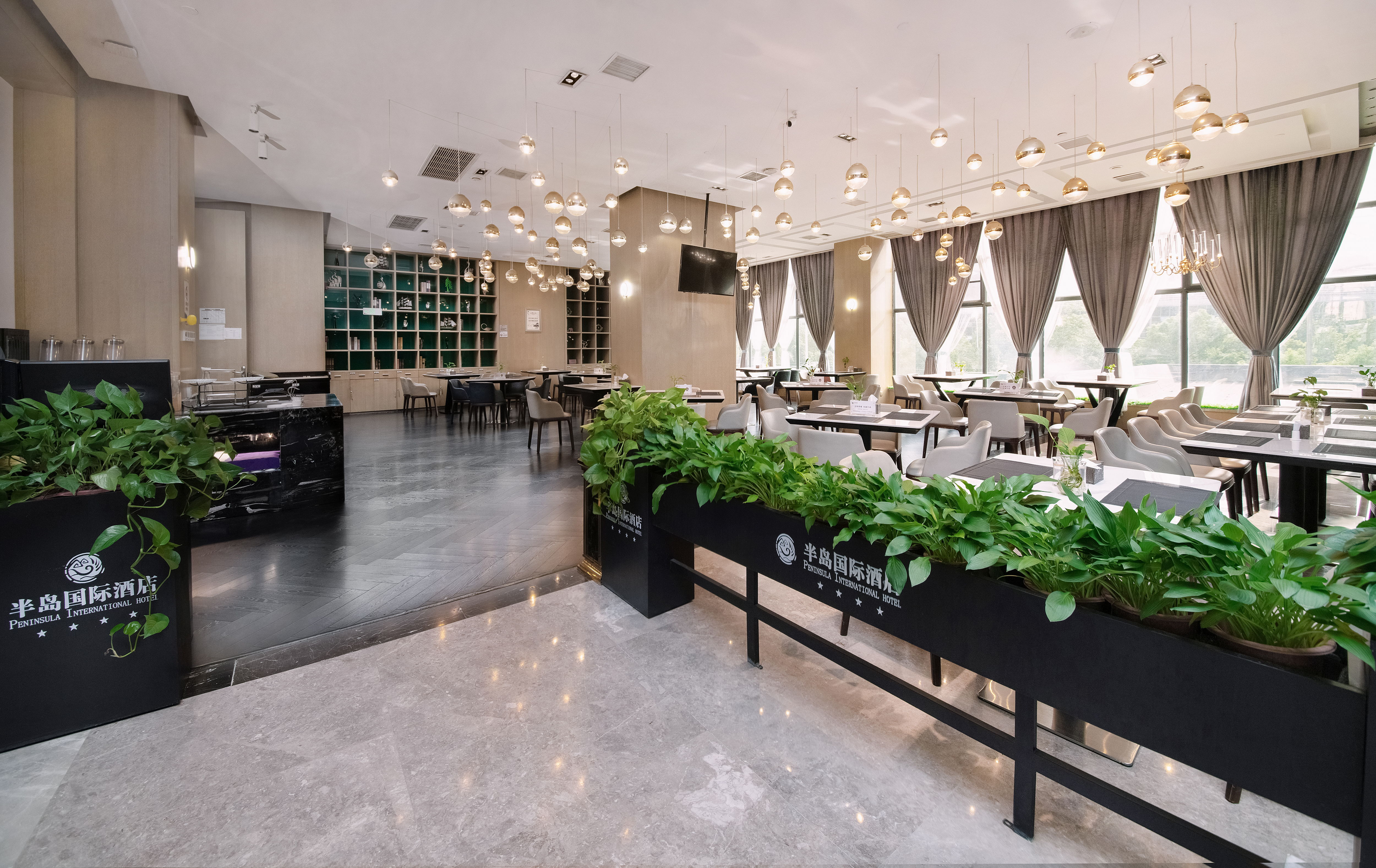 Peninsula International Hotel Over view