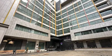 曼谷尊貴比左特爾酒店
