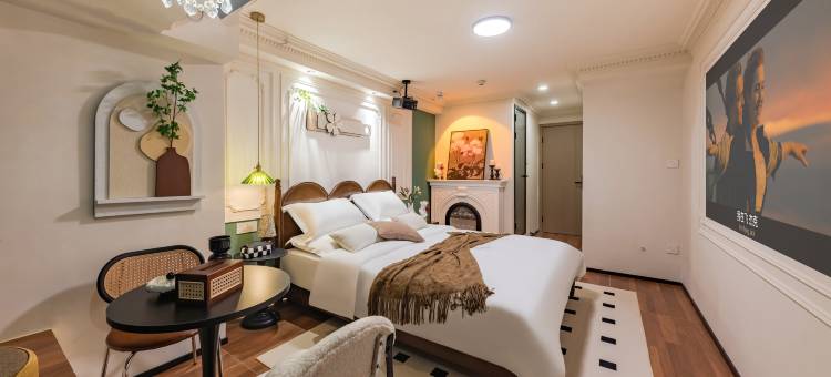 拾悦YOLO民宿(厦门北站店)图片